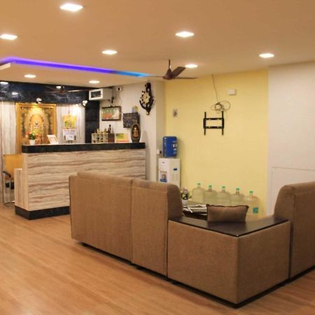 Hotel Adhi Residency - Cleanliness & Friendliness Room Vl Vardharaja Temple Kanchipuram Exterior photo