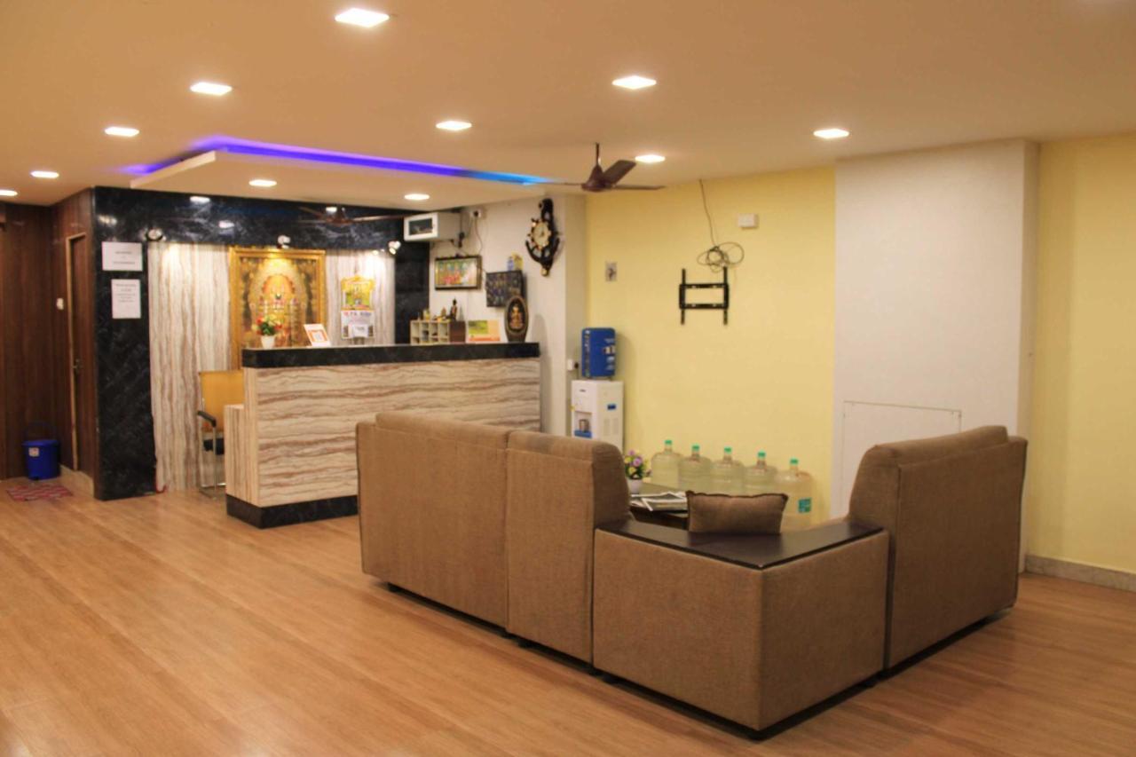 Hotel Adhi Residency - Cleanliness & Friendliness Room Vl Vardharaja Temple Kanchipuram Exterior photo