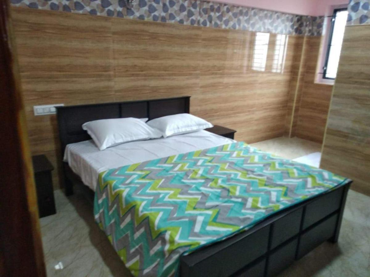 Hotel Adhi Residency - Cleanliness & Friendliness Room Vl Vardharaja Temple Kanchipuram Exterior photo
