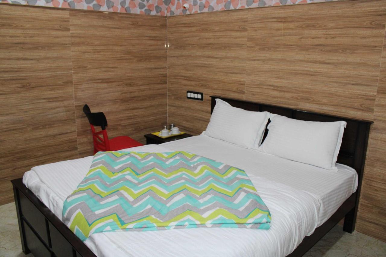 Hotel Adhi Residency - Cleanliness & Friendliness Room Vl Vardharaja Temple Kanchipuram Exterior photo